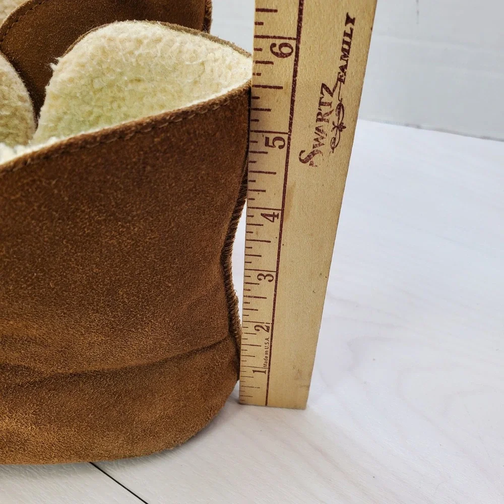 Tan Suede Moccasin Boots Faux Shearling Lined Whipstitch Ankle Wmn 8 Hippie Boho